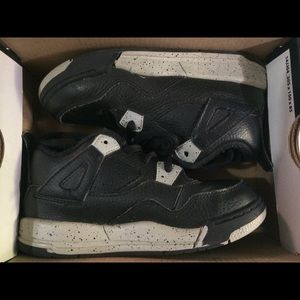 JORDANS SNEAKERS size 10